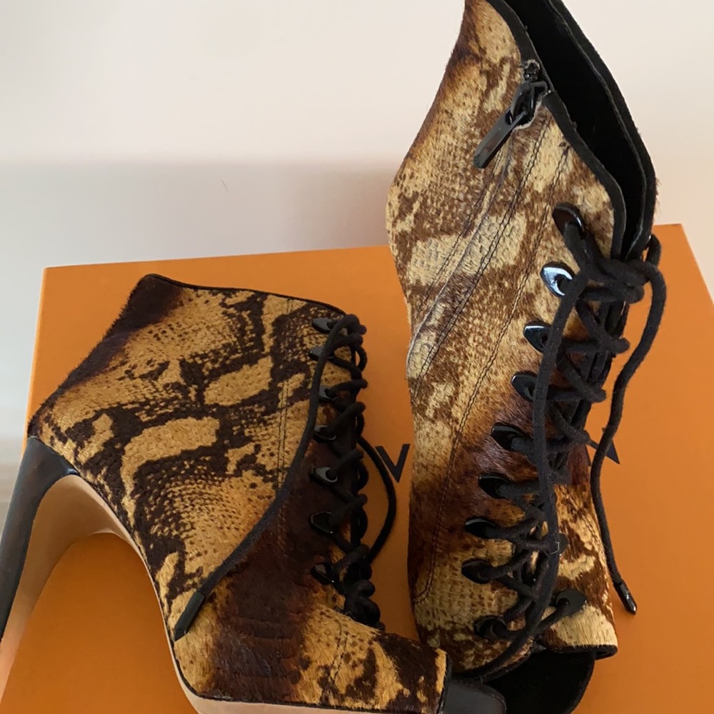 Sam Edelman  open toe boots - Picture 3 of 3